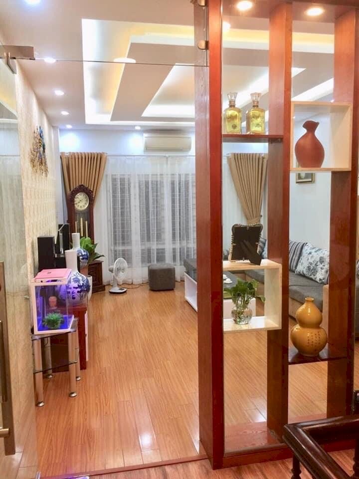 Nhà phân lô Giáp Nhị 64 m2, 5 tầng, đẹp - sang trọng, ô tô vào nhà, kd văn phòng